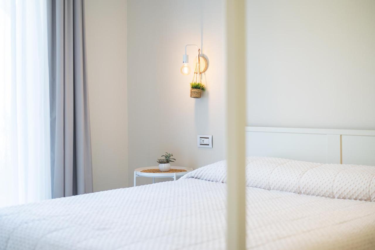 Enjoy Your Stay - Guest House - Olbia Eksteriør billede